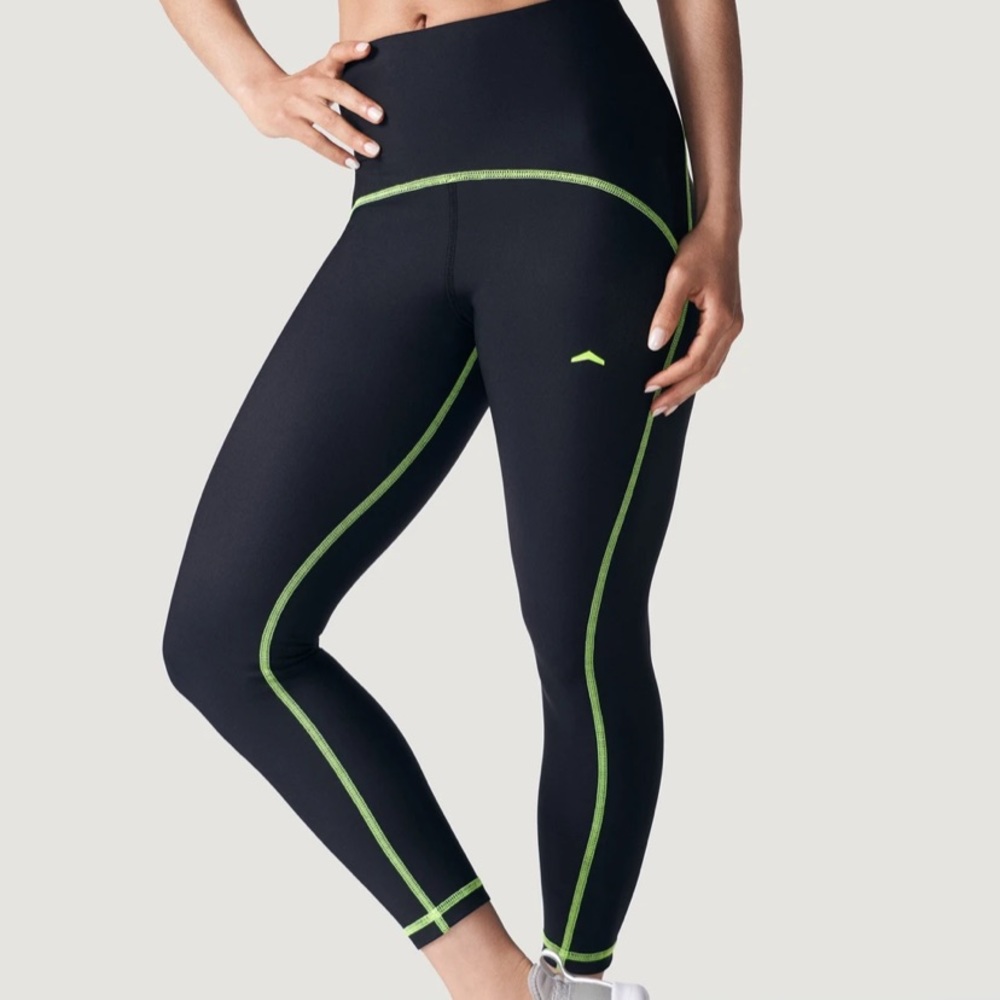 TMPL high waisted crop leggings Size S